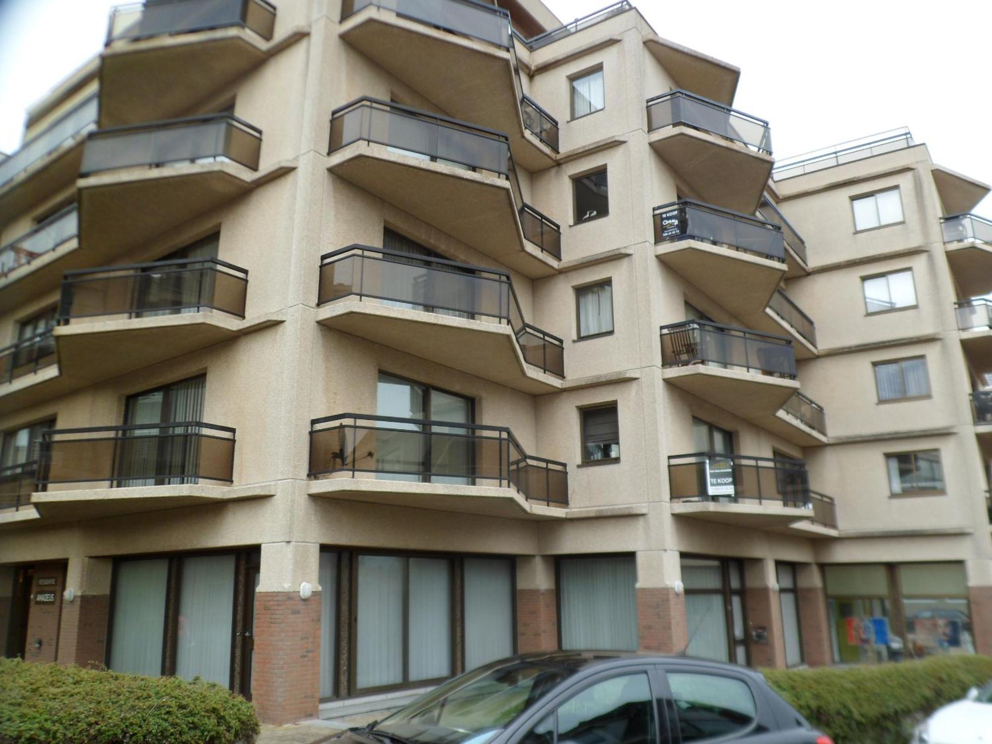 Appartement Residentie Amadeus Met Garage Sint-Idesbald Εξωτερικό φωτογραφία